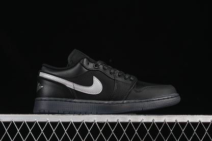 Black White Dark ‘Gum’