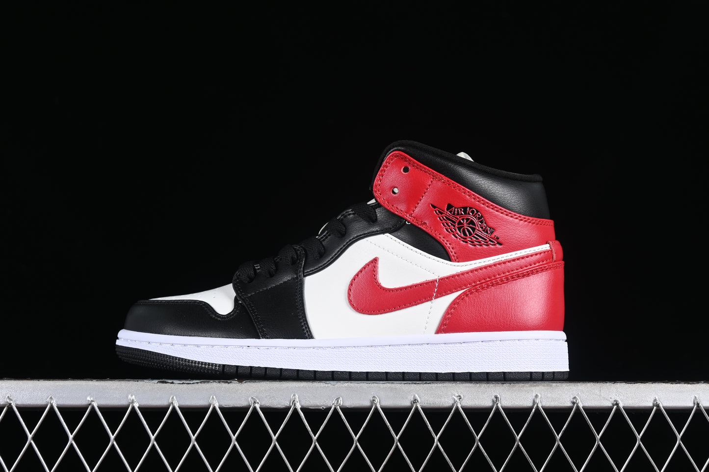 Black Toe