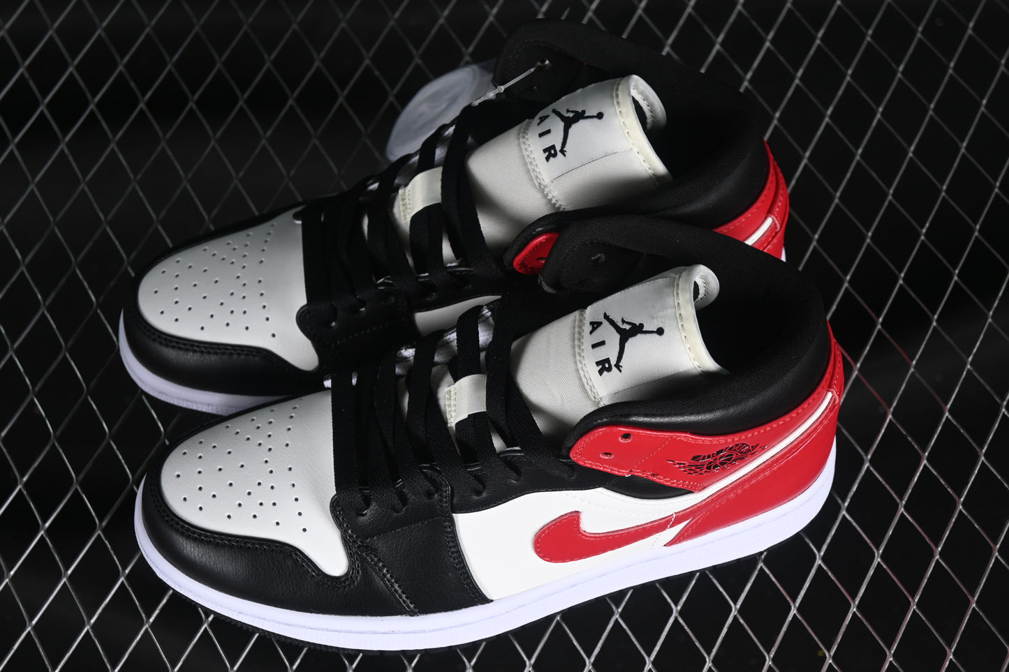 Black Toe