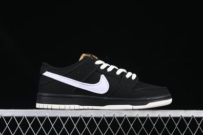 SB Dunk Low Premium