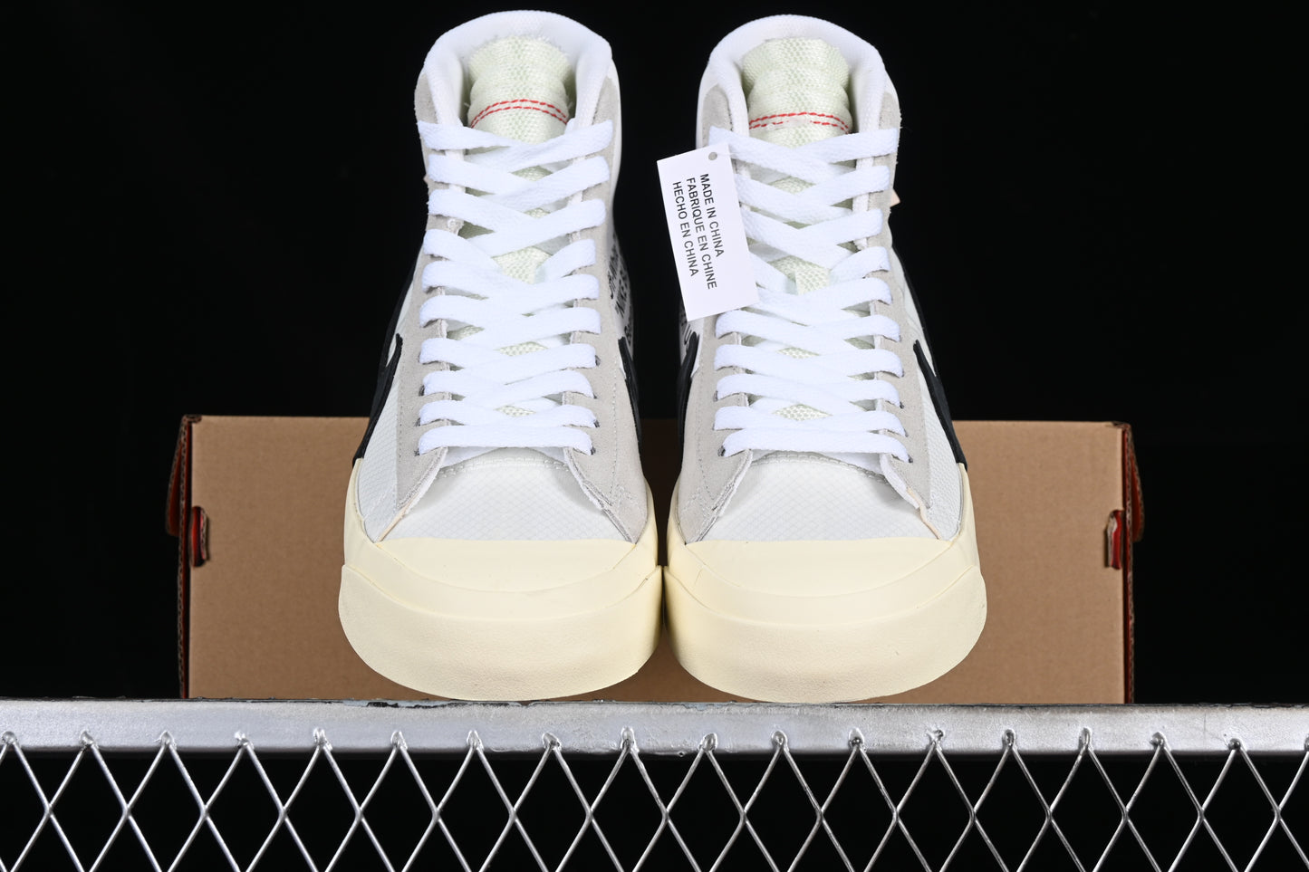 Blazer Mid