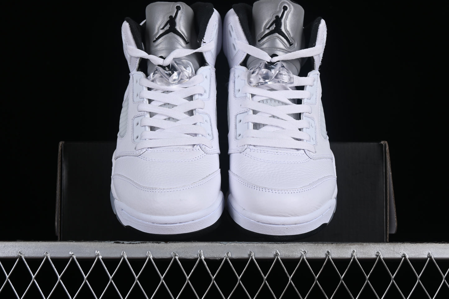 AJ5 Retro