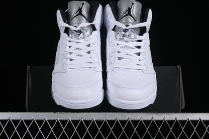 AJ5 Retro
