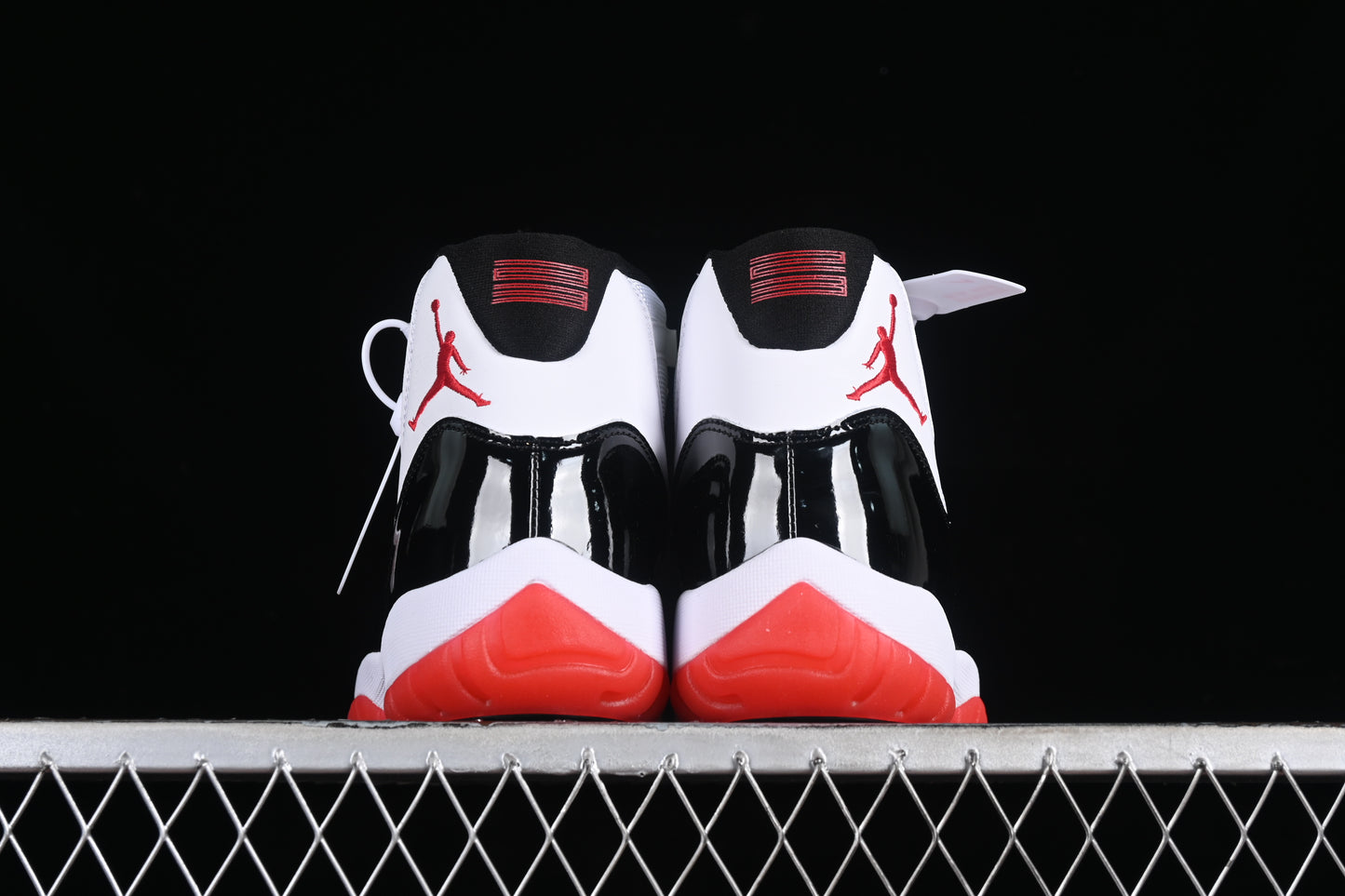 AJ11 Mid