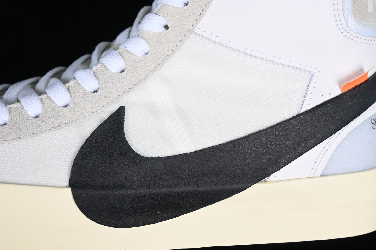 Blazer Mid