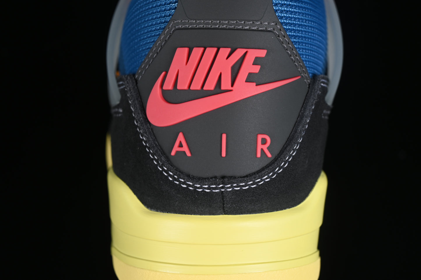 AJ4 Retro