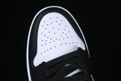 AJ1 Mid
