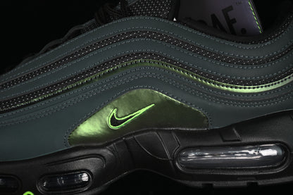 University of Oregon ‘Thunder’ PE