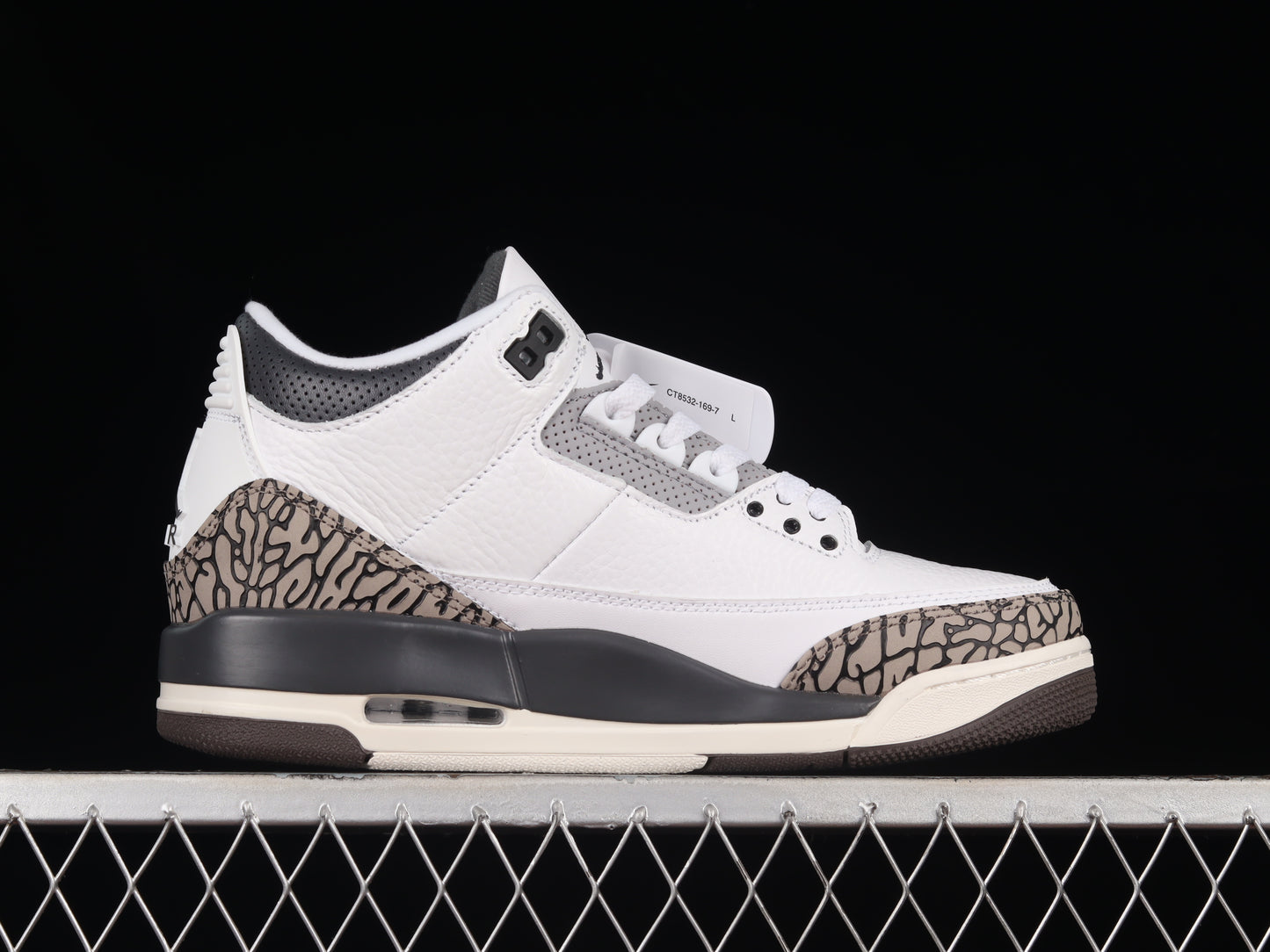 AJ3 Retro
