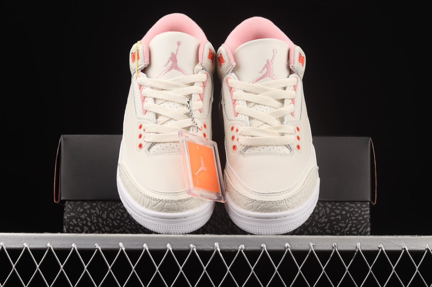 AJ3 Retro