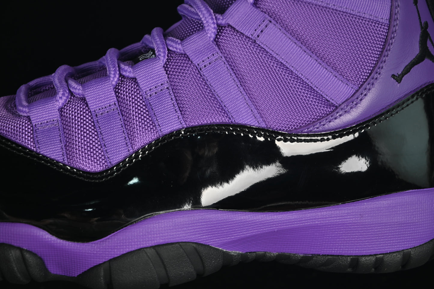 AJ11 Mid