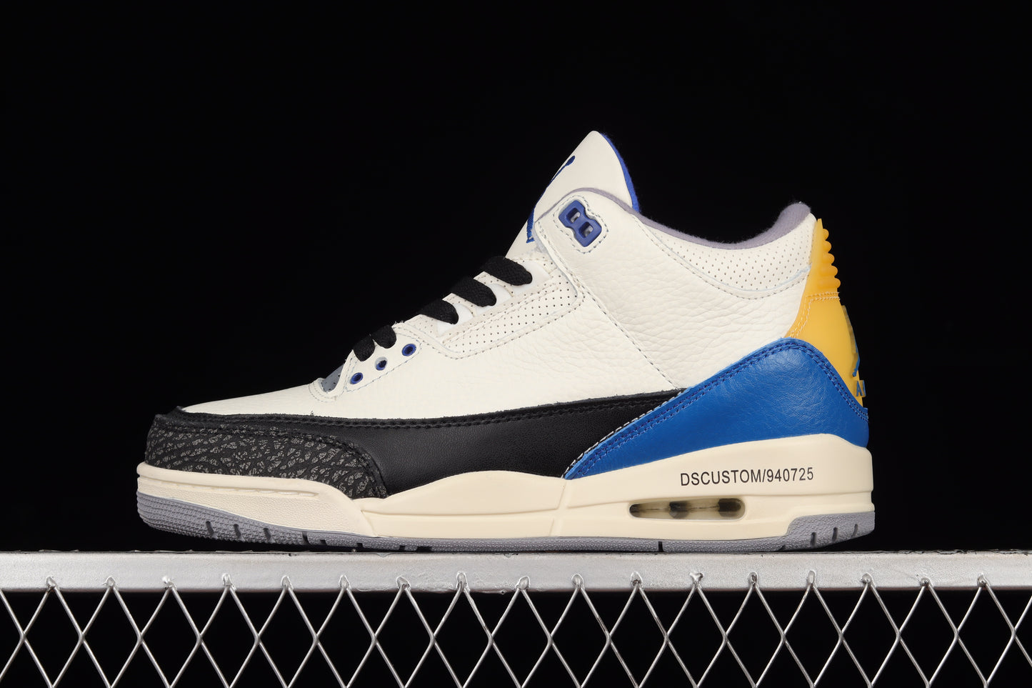 AJ3 Retro