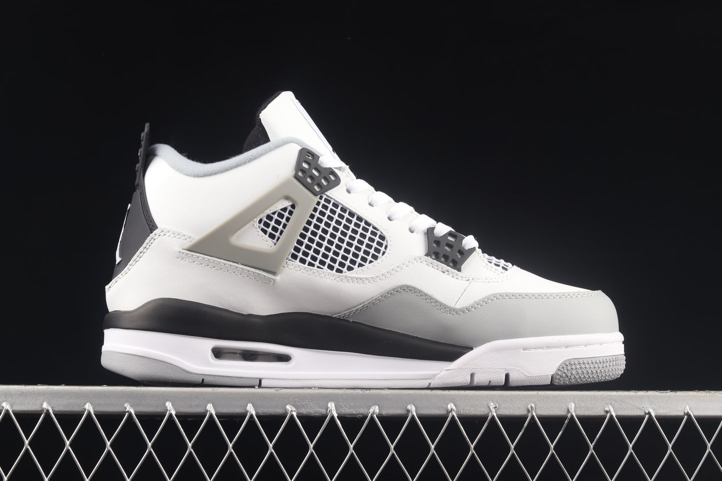 Light Smoke Grey