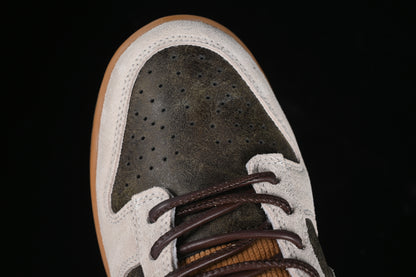 SB Dunk Low