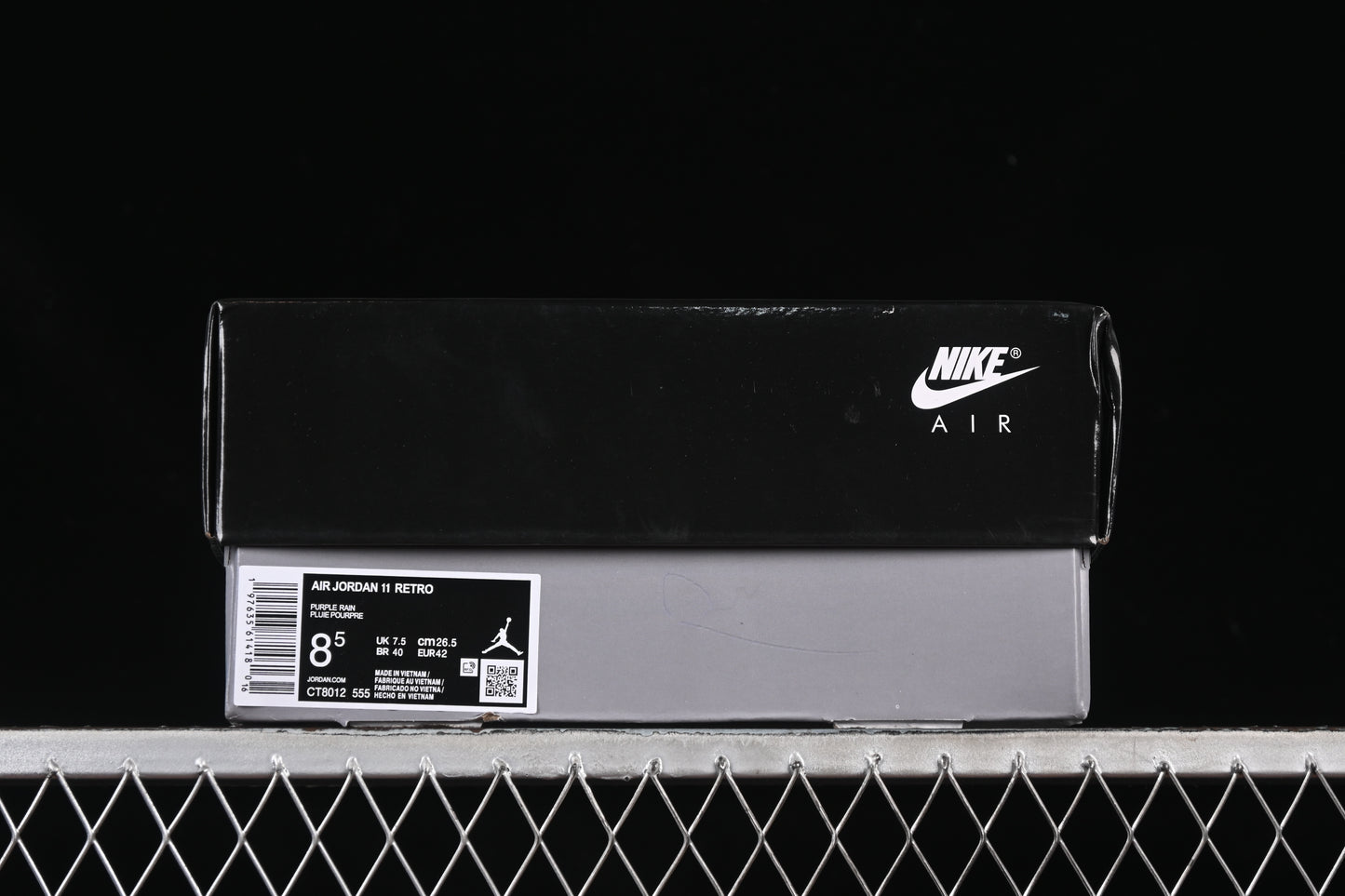 AJ11 Mid