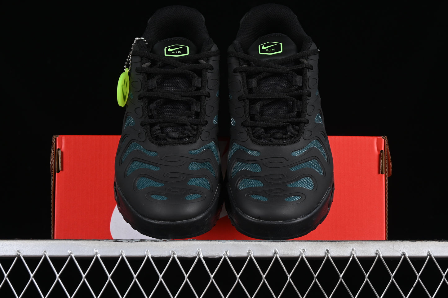 Air Max Plus Drift