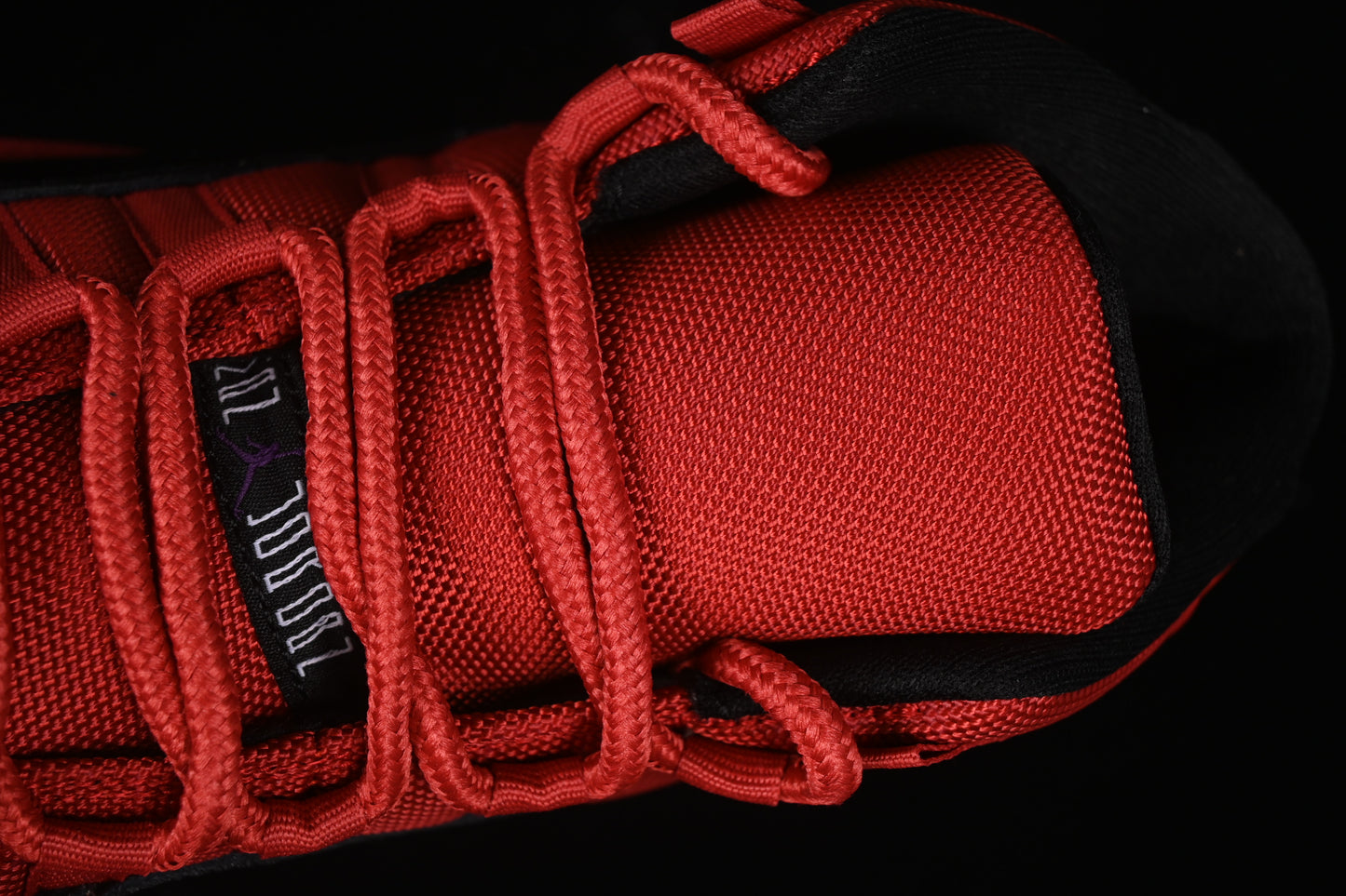 AJ11 Mid