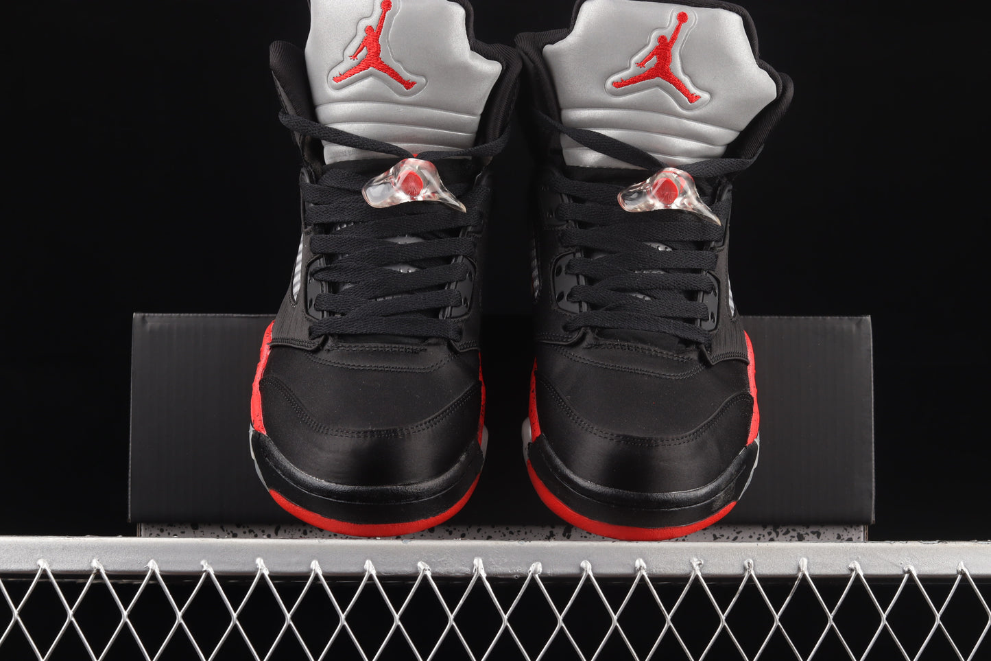 Satin Bred