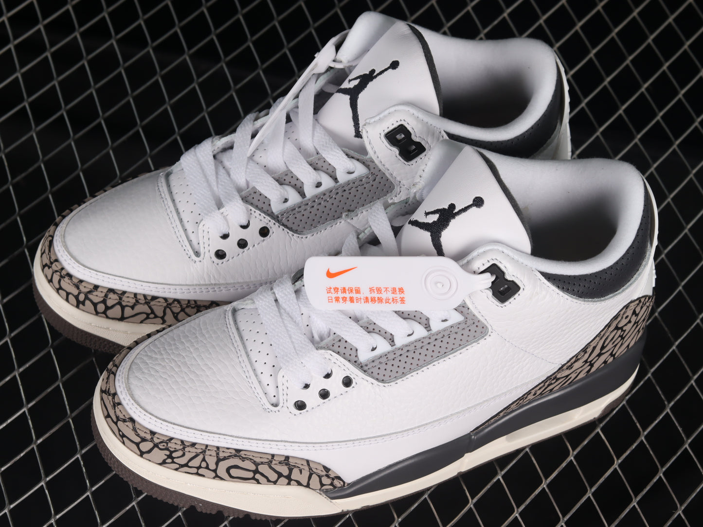 AJ3 Retro