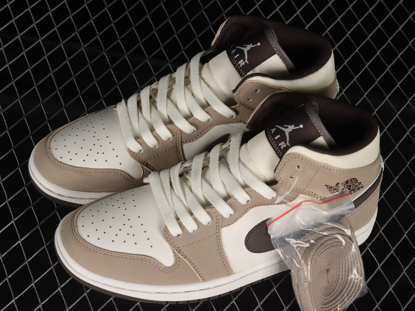 AJ1 Mid OG