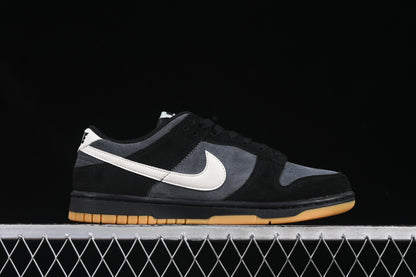SB Dunk Low