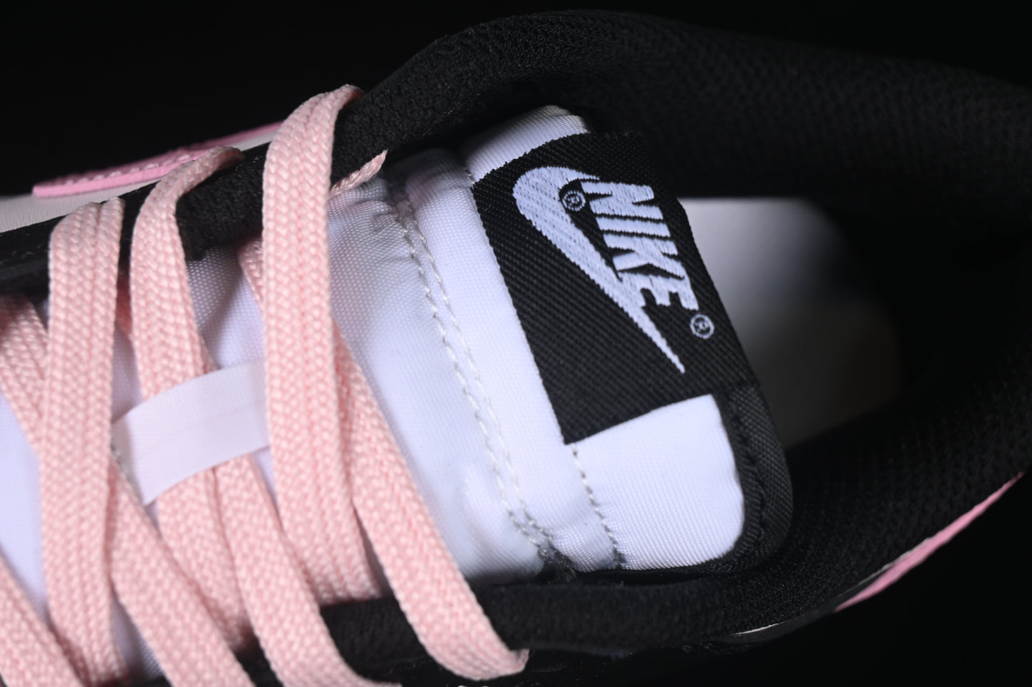 SB Dunk Low