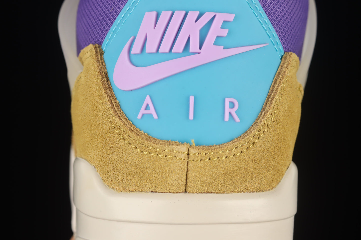AJ4 Retro