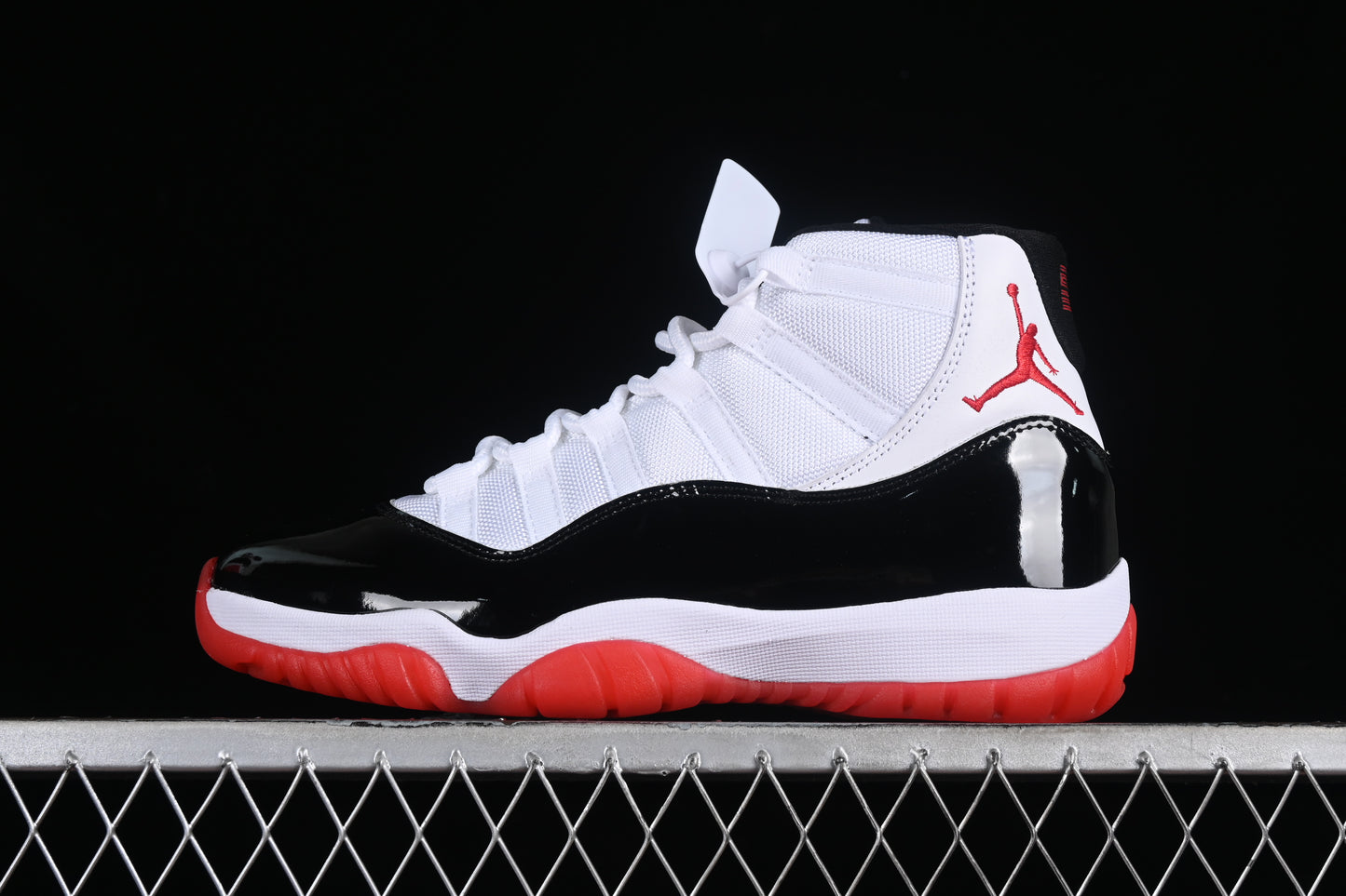 AJ11 Mid