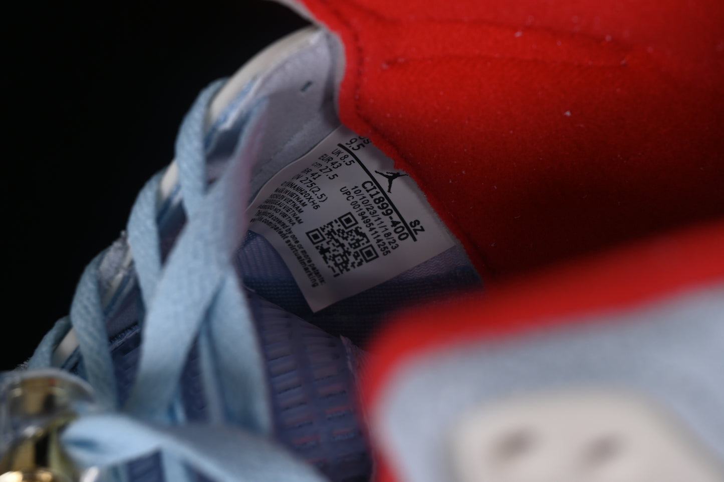 Trophy Ice Blue