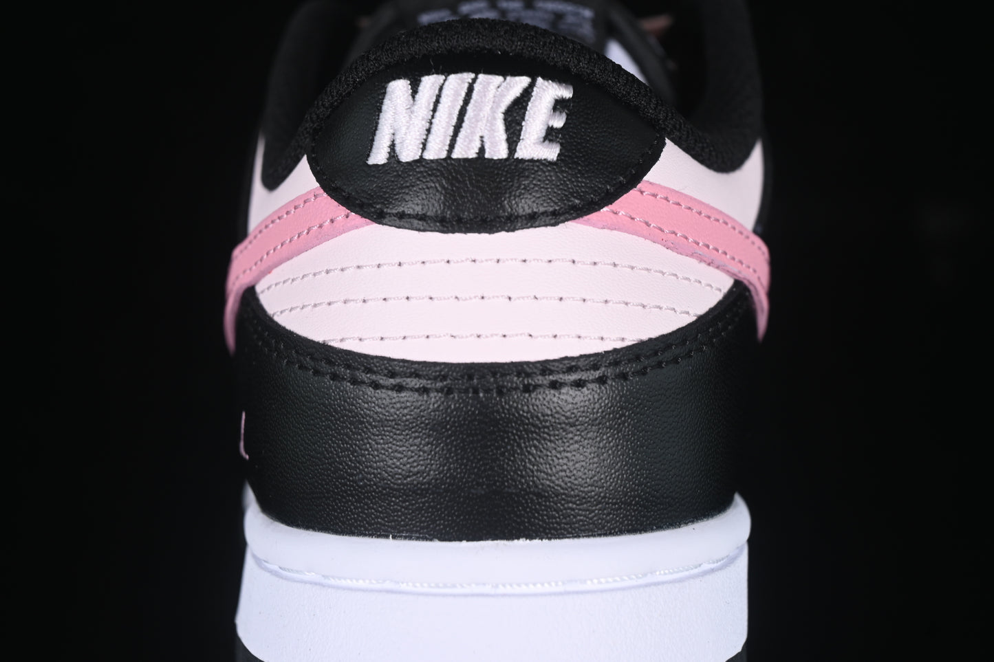 SB Dunk Low