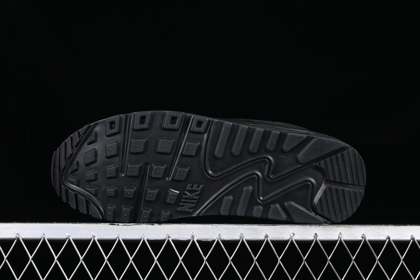 Air Max 90 Essential