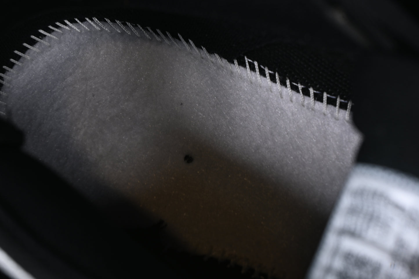 Black Photon Dust