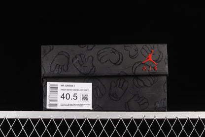 KAWS