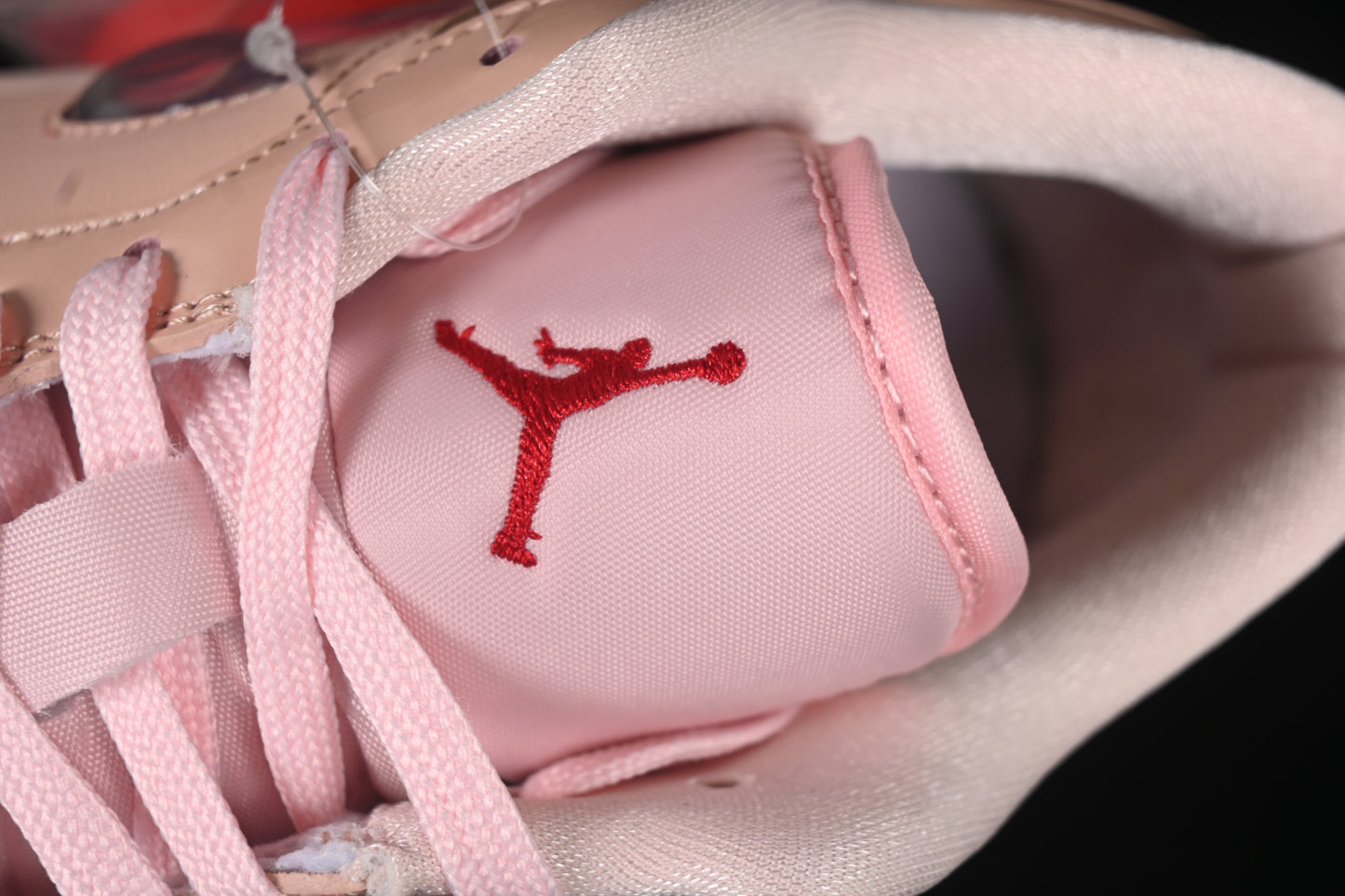 AJ1 Low