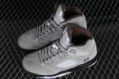 A Ma Maniere “Light Bone”