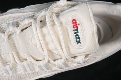 Undefeated ‘Creme’
