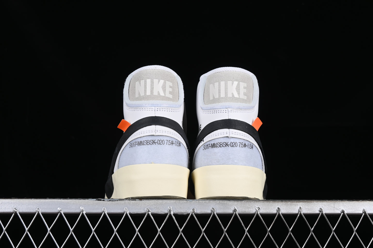Blazer Mid