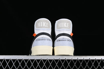 Blazer Mid