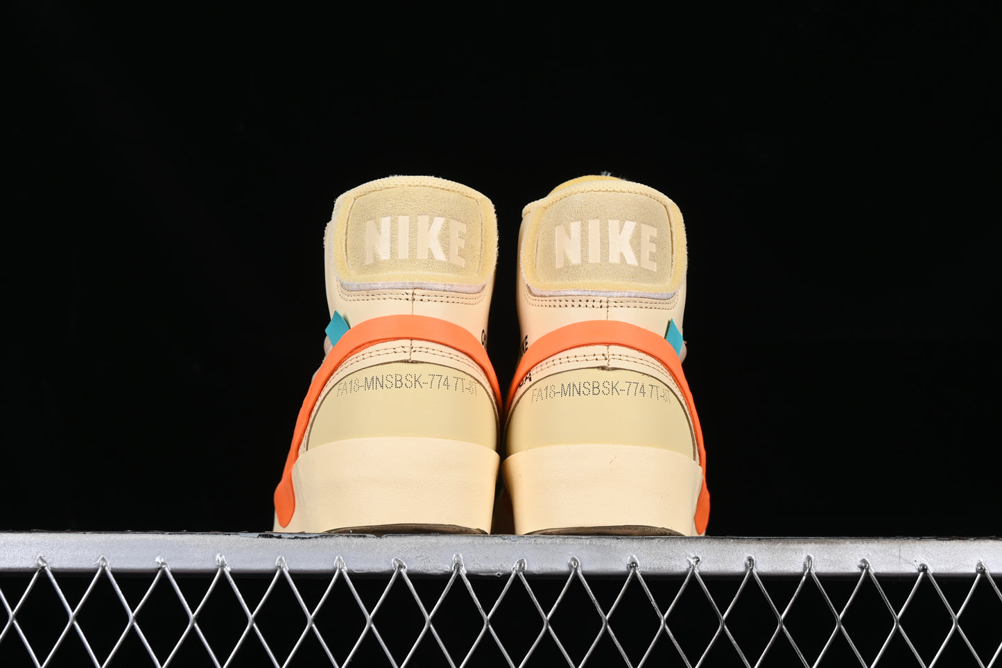 Blazer Mid