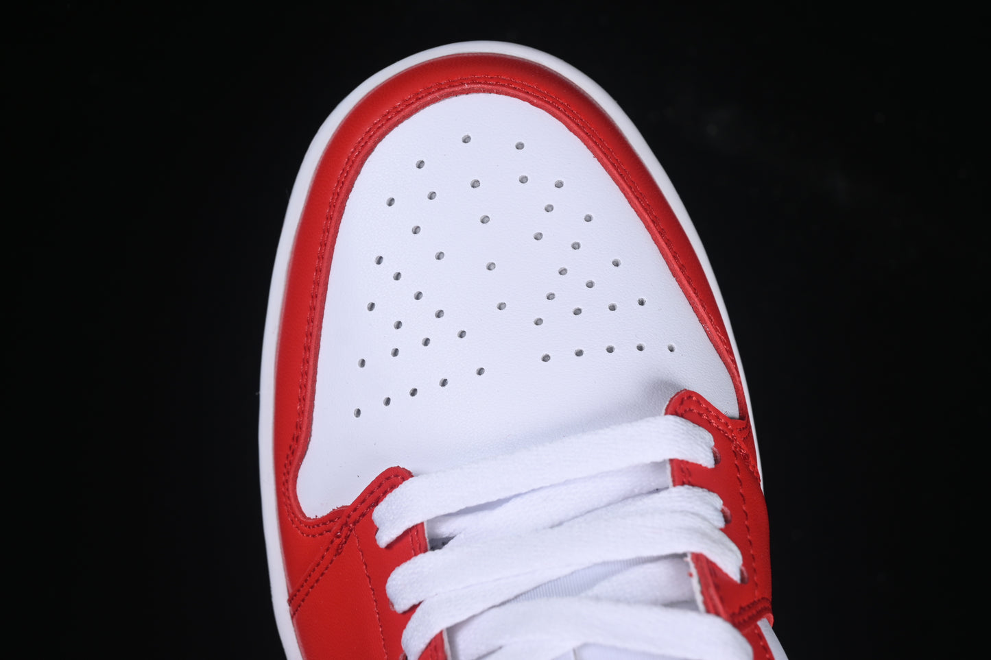 AJ1 Low
