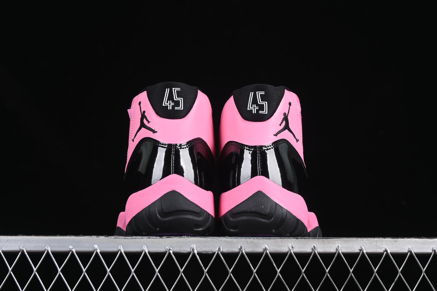AJ11 Mid