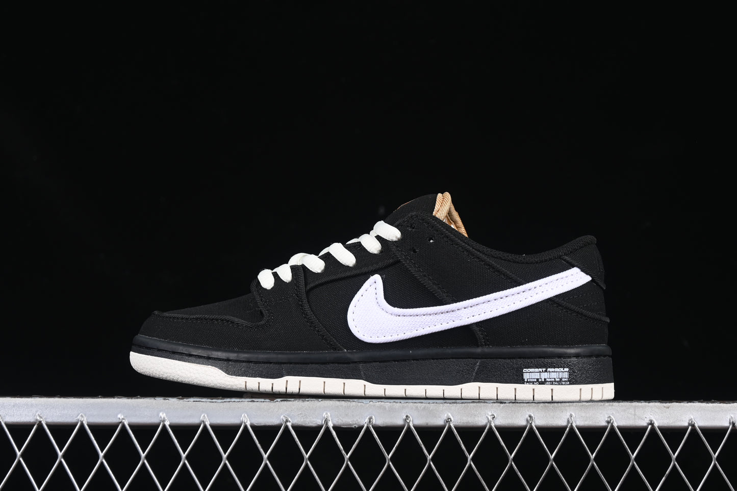 SB Dunk Low Premium