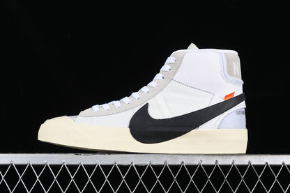 Blazer Mid