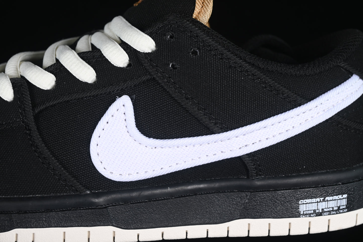 SB Dunk Low Premium