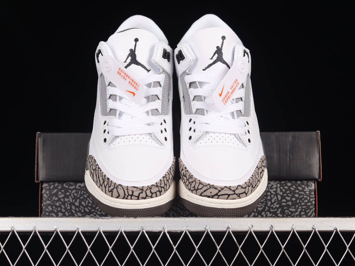 AJ3 Retro