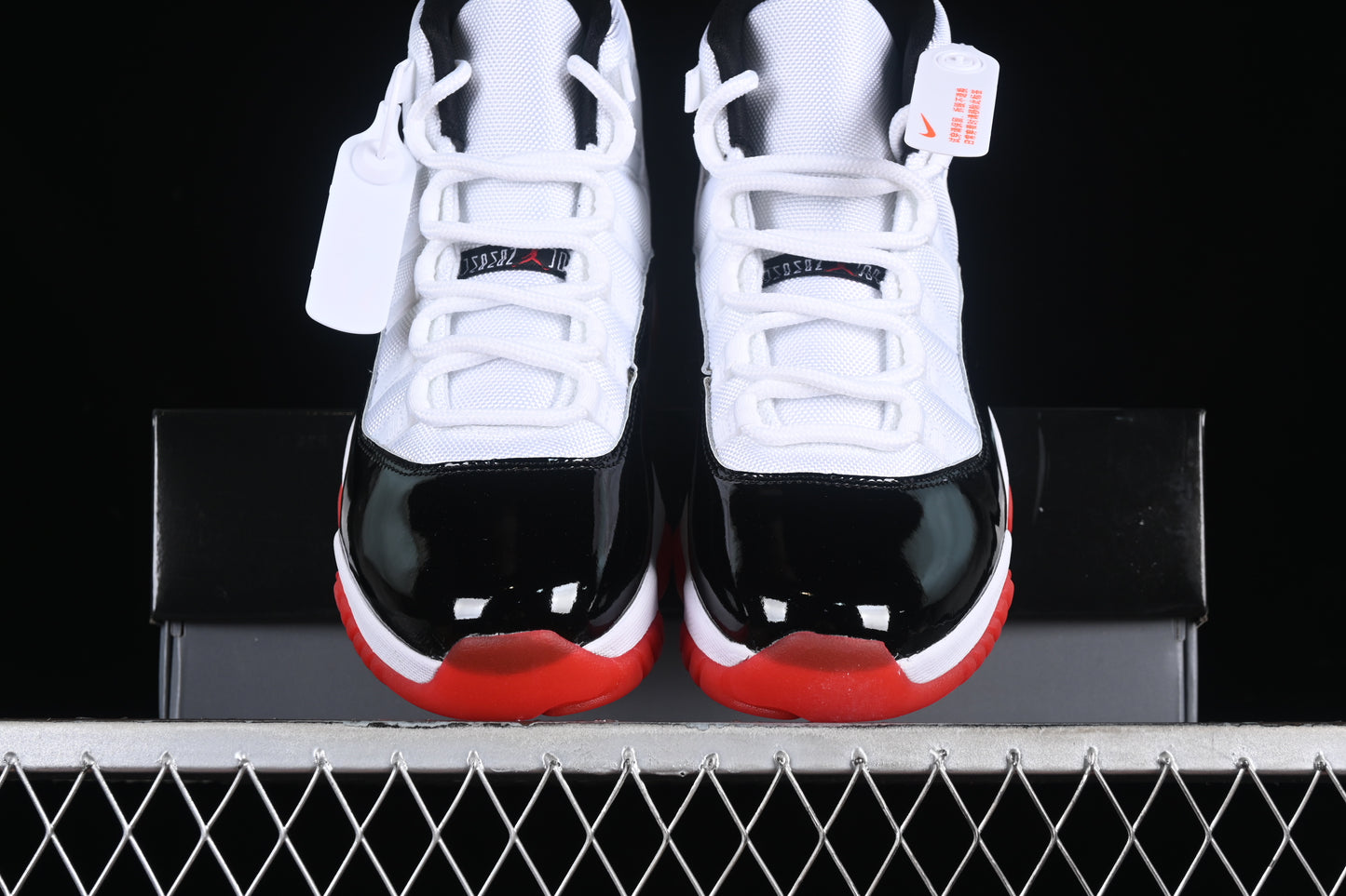 AJ11 Mid
