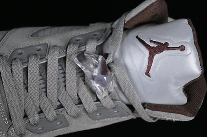 A Ma Maniere “Light Bone”