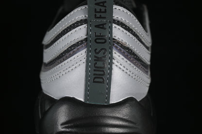University of Oregon ‘Lightning’ PE