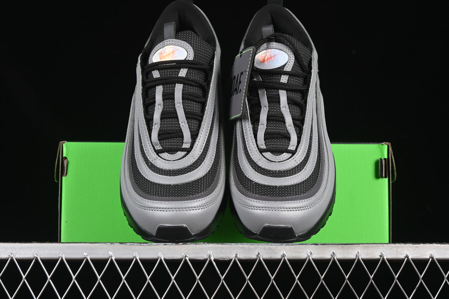 University of Oregon ‘Lightning’ PE