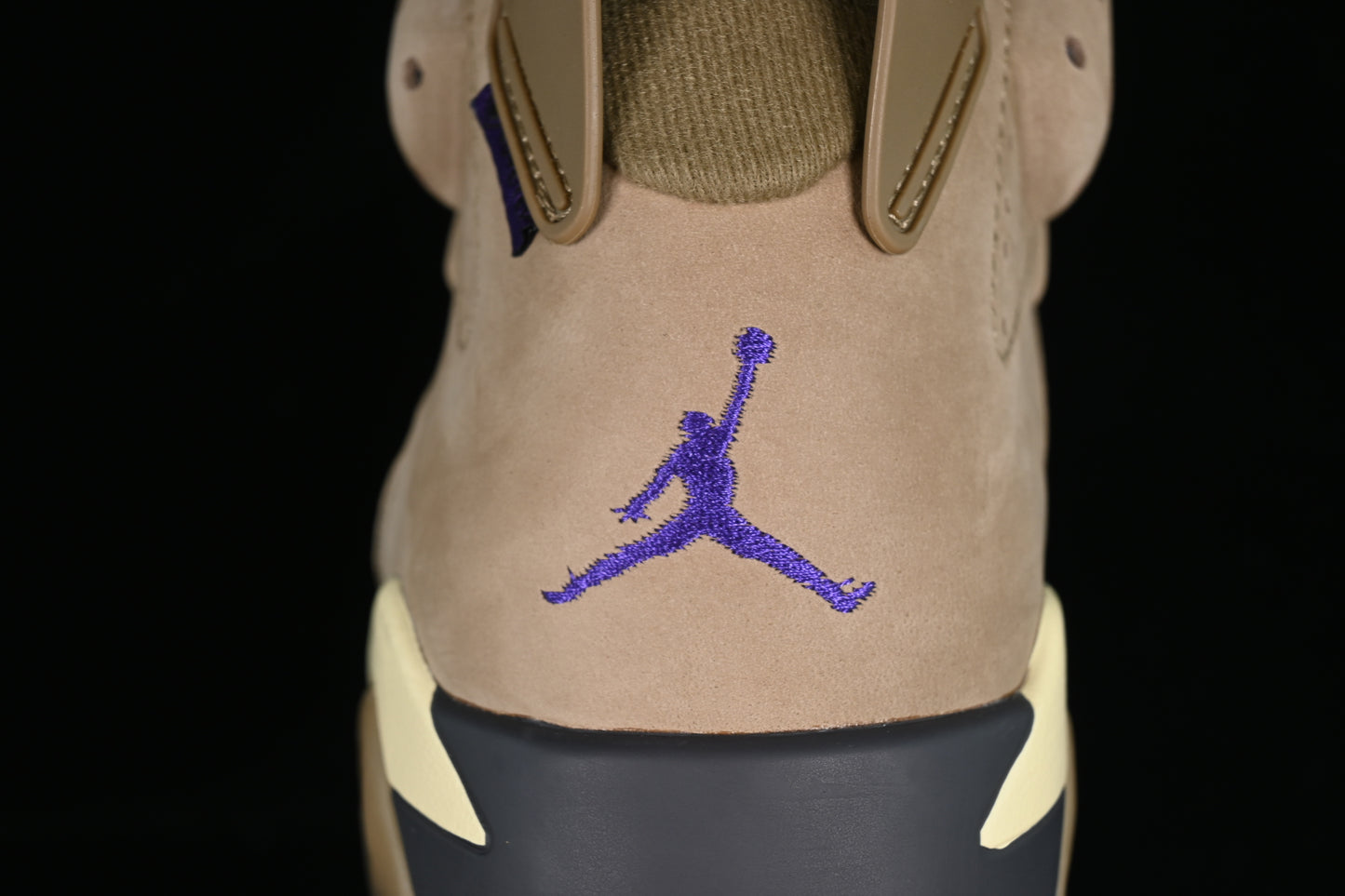 Gore-Tex “Brown Kelp”